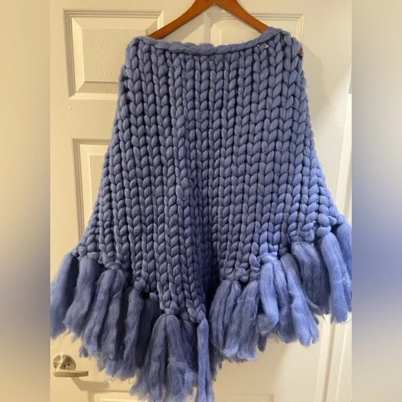 Anthropologie Chunky Cable-Knit Scarf Wrap - Picture 6 of 13